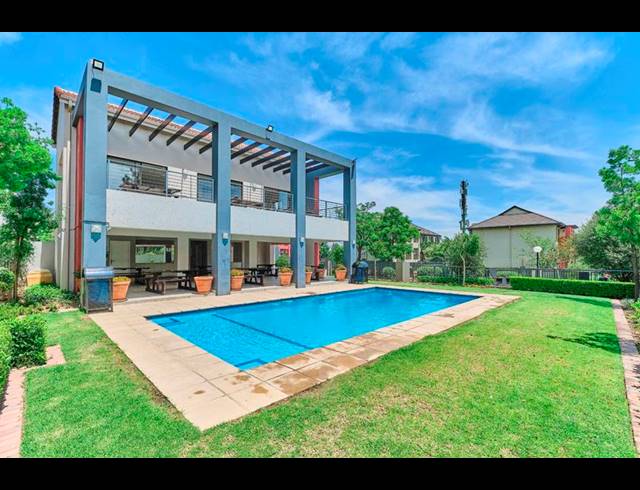 1 BEDROOM APARTMENT FOR SALE IN LONEHILL